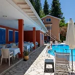 Vliho Bay Boutique 호텔 Yénion