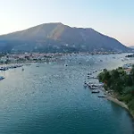 Vliho Bay Boutique 호텔