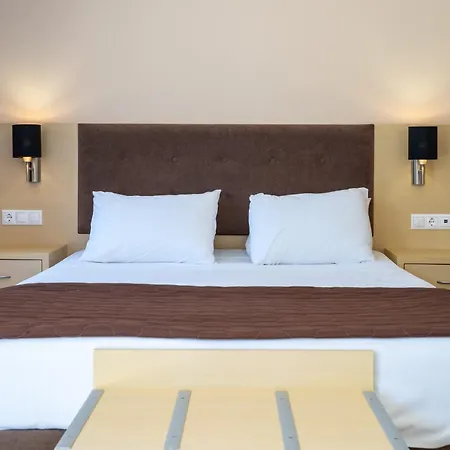 Vliho Bay Boutique 3*