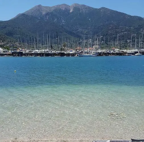 Vliho Bay Boutique Yénion